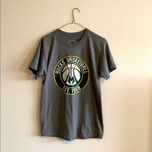 Bucks Basketball tshirt
